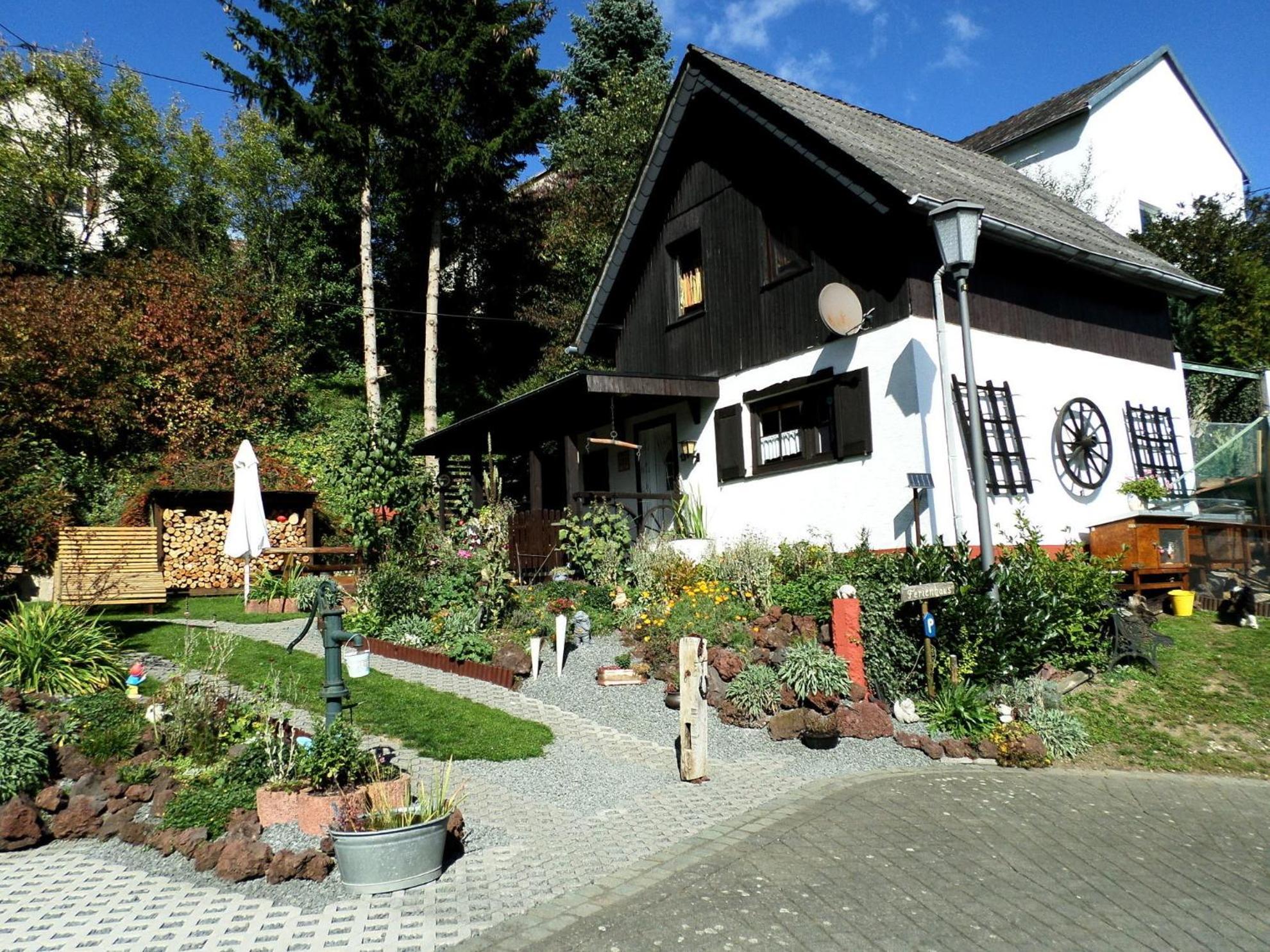 Tom's Huette Holiday home